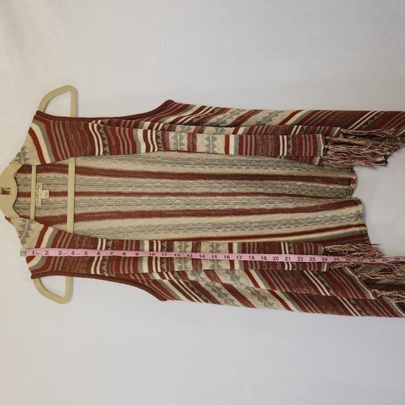 Live and Let Live One World Womens Red Sleeveless Aztec Print Cardigan Sweater - Picture 11 of 13